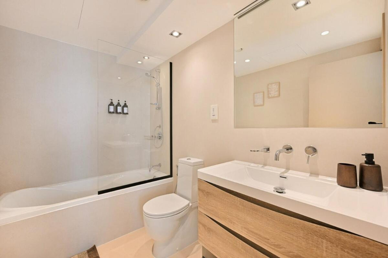 Bathroom 3, Pastel-Colored Apt With Jaw-Dropping Marina Views, Dubai