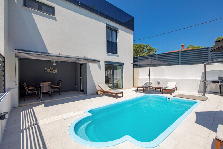 Pool 2, Modern Holiday House Jadranka With Pool, Krk