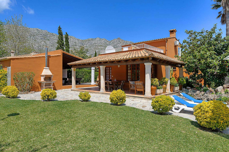 Others 4, Villa Papa Bisquerra, Baleares