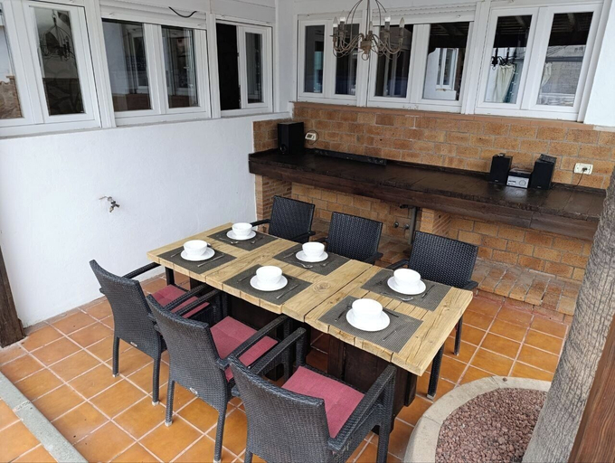 Outdoor dining 4, Zakshouse, Santa Cruz de Tenerife