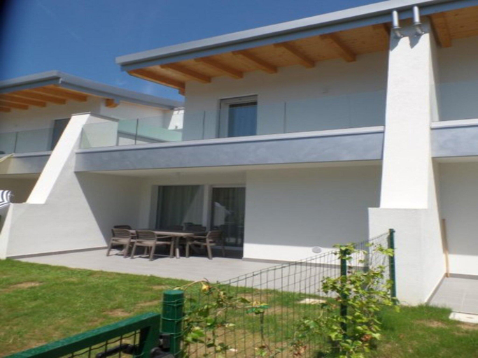 2, Villa with private garden and 2 covered terraces, Venezia