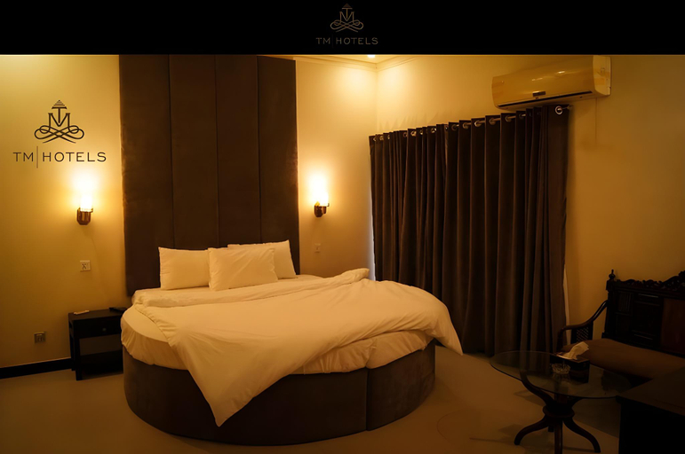 2, Shelton Hotel Kalma Chowk Lahore, Lahore