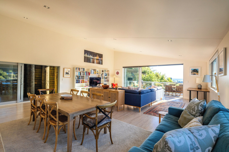 Living area 2, Miro Ridge in Palm Beach, Auckland