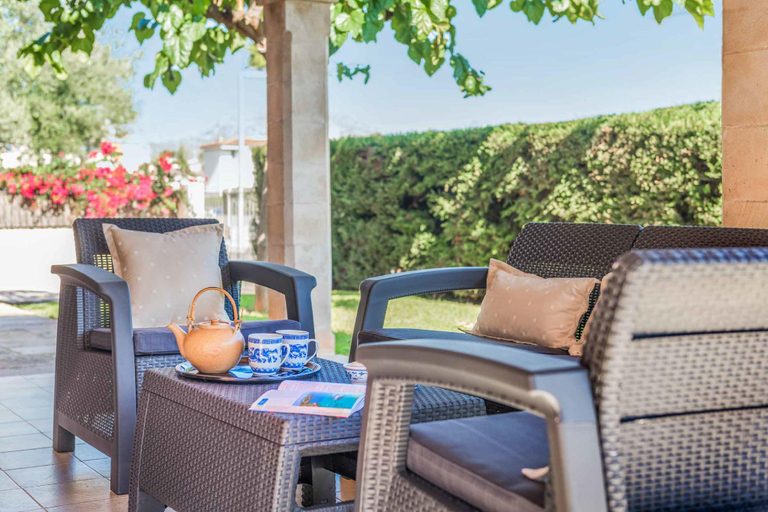 Others 2, Villa Llenaire, Baleares