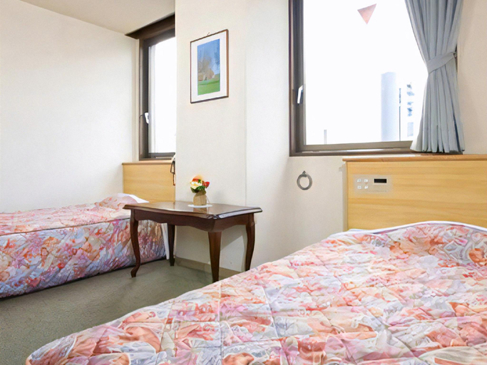 Bedroom 5, Hotel Kochi Plaza, Kōchi