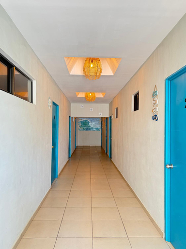 Others 5, REEF ON THE WATER, Tamanique