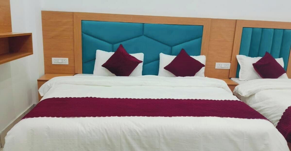 Room 5, Hotel Kailasha Inn & Restaurant, Chamoli