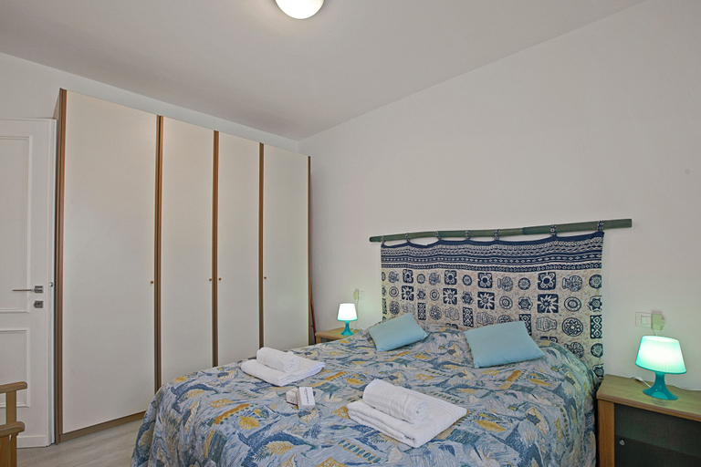 Room 5, Elizabeth House-100m Lake & Priv.parking, Brescia