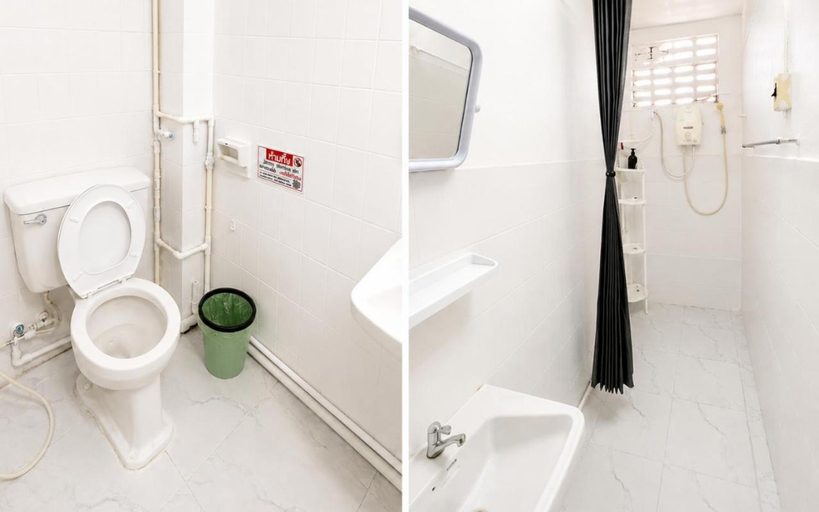 Bathroom 3, Laidback Place Apartment, Wattana