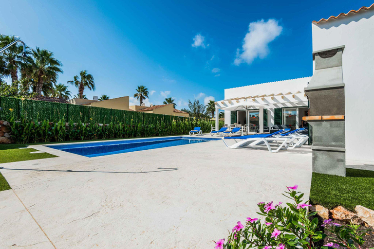 Others 3, Villa Sarbocer, Baleares