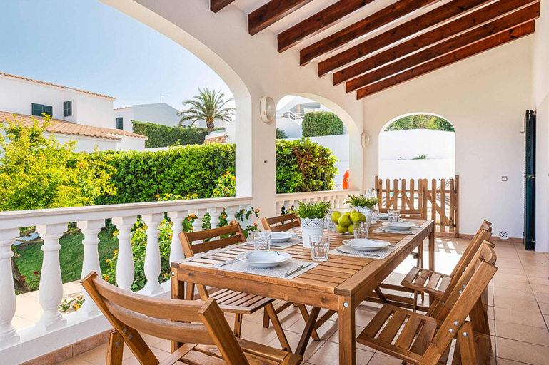 Others 2, Villa Cala Llonga, Baleares