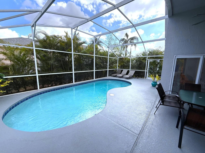 Pool 2, Beautifully Remodeled Pool Home in Southern Dunes, Polk