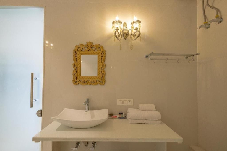 Bathroom 4, YKC FARMS AND VILLA, Darjiling