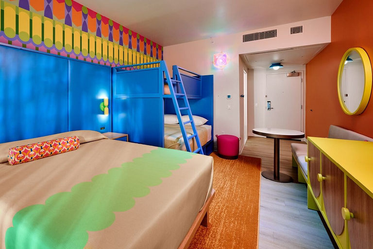 Room 2, Universal Kids Resort Hotel, Collin