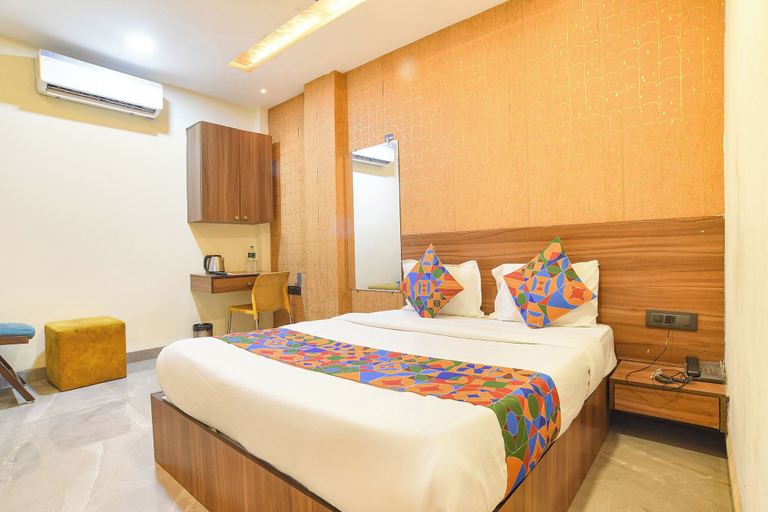 Room 5, FabHotel New Saurabh Inn, Bengali Square, Indore