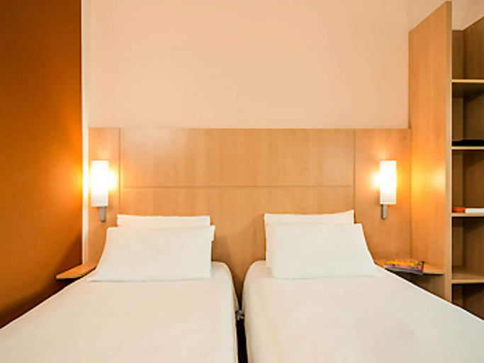 Bedroom 3, ibis Vitré Centre, Ille-et-Vilaine
