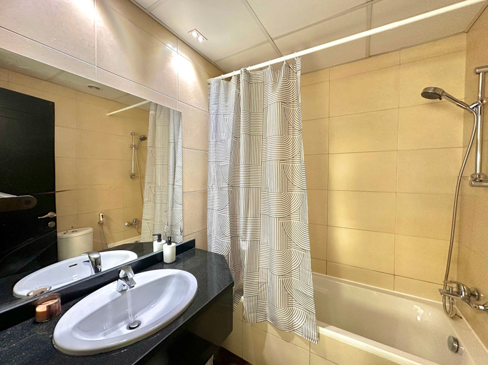Bathroom 5, 2 Bedroom APT in Elite Sports Residence, Dubai
