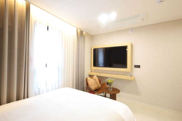 Bedroom 5, Busan Seomyeon Nestly Hotel, Busanjin