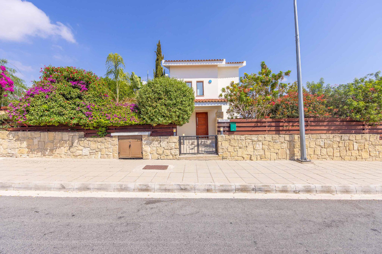 Others 4, Villa Olivia Coral