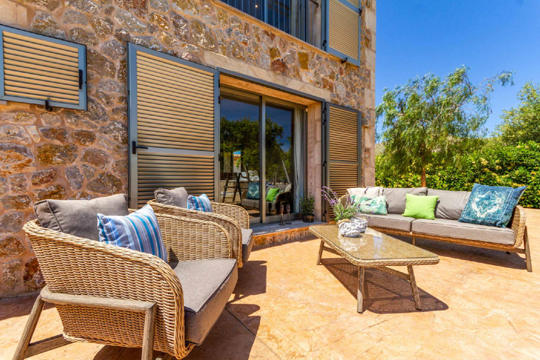 Others 4, Villa Melis Dos, Baleares