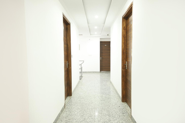 Public Area 3, Hotel Nue-Nest, Dehradun