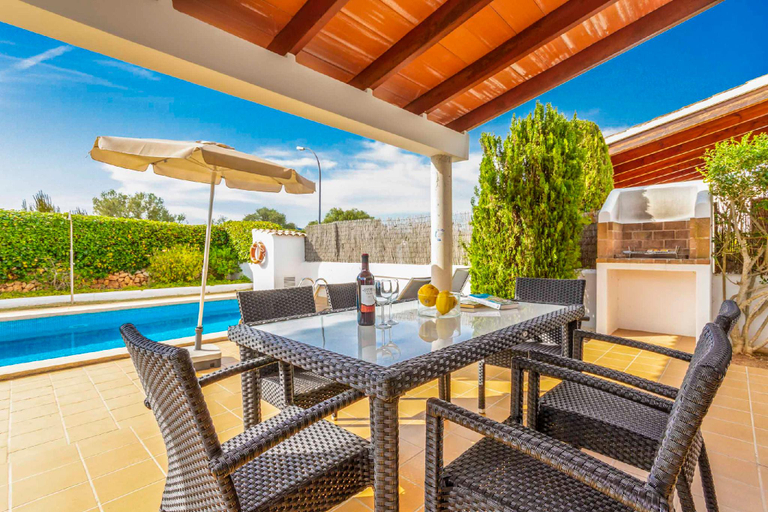 Others 2, Villa Pi Verd, Baleares