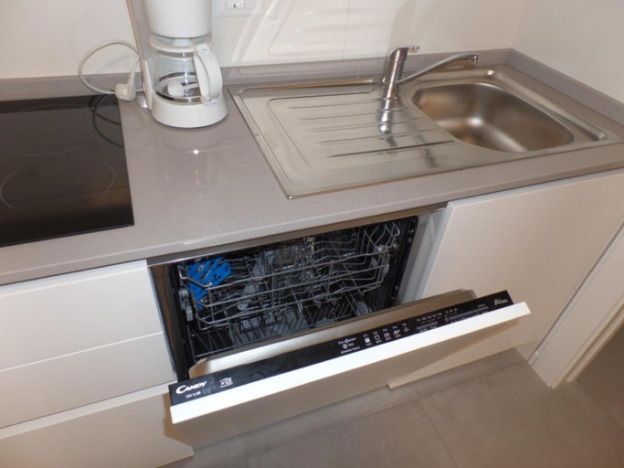 Kitchen, Cozy apartment in a fenced complex with pool, Venezia