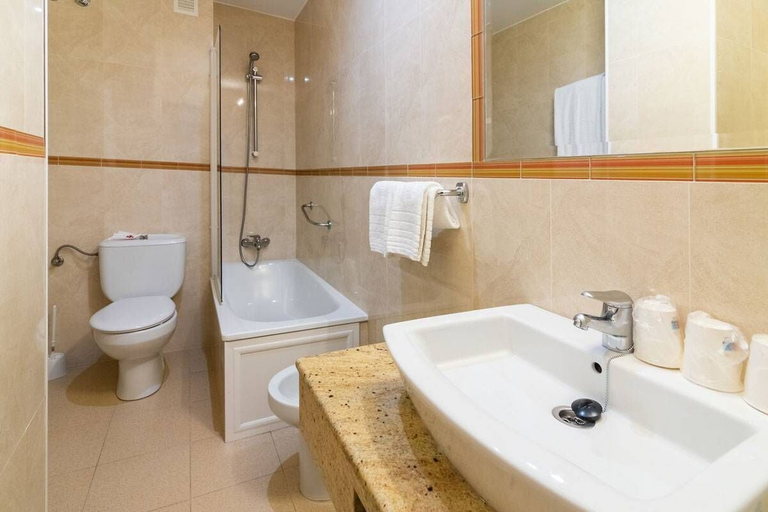 Bathroom 4, Hotel Selu, Córdoba