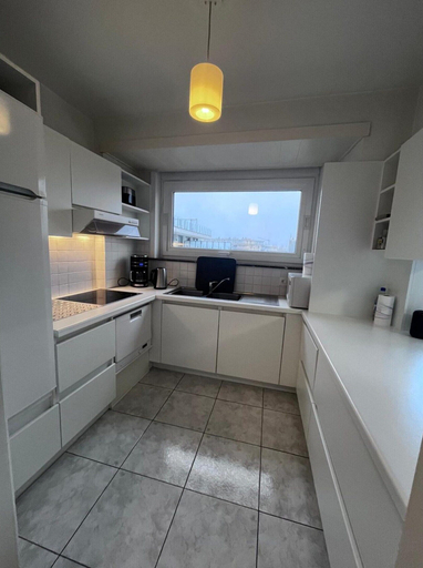 Private kitchen, Bright Apartment With Side Sea View, West-Vlaanderen