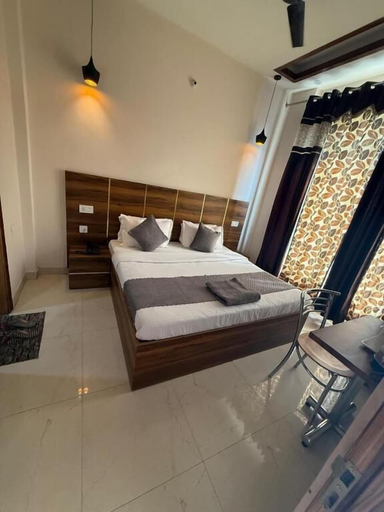 Room 2, Hotel Kartik, Sahibzada Ajit Singh Nagar