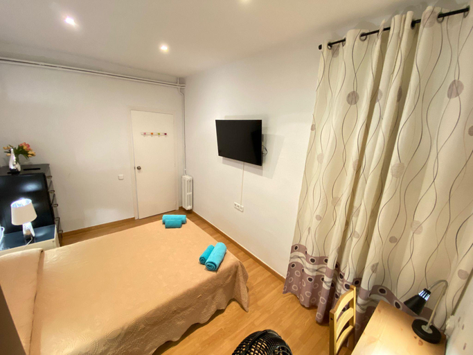 Others 5, Habitaciones Mallorca, Barcelona