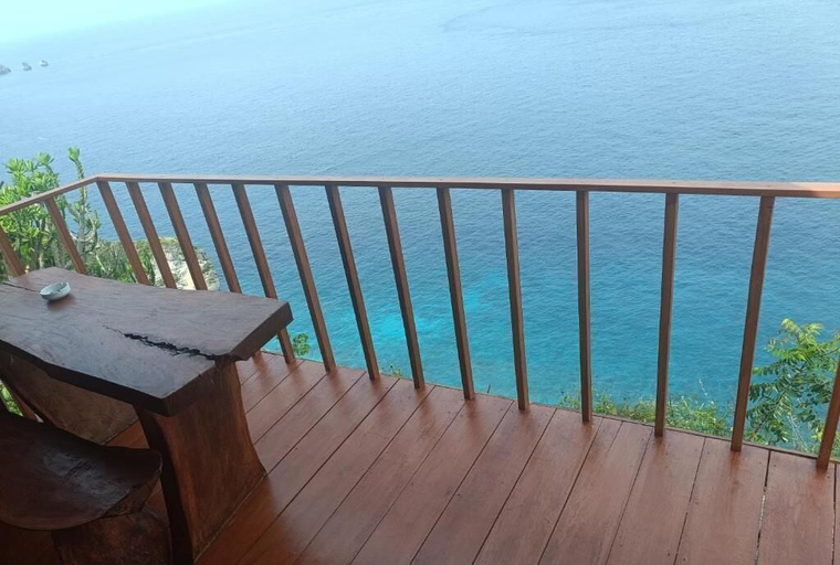 Property grounds 2, Suwehan Cliff Inn with Hammock Penida, Klungkung