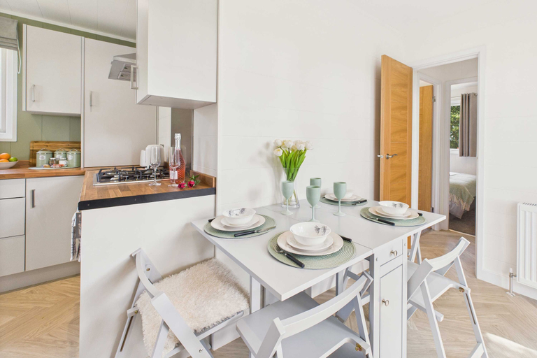 Room 5, Host Stay Pod 3 Kingsmoor Retreat, Leicestershire