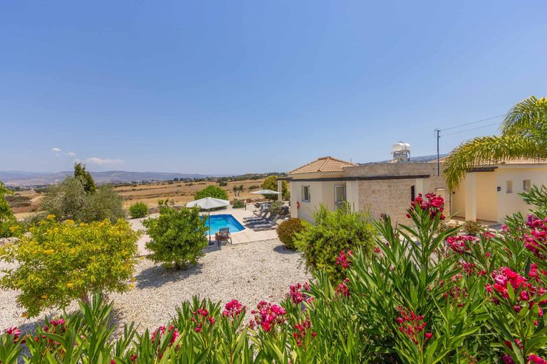 4, Villa Mandarine Latchi