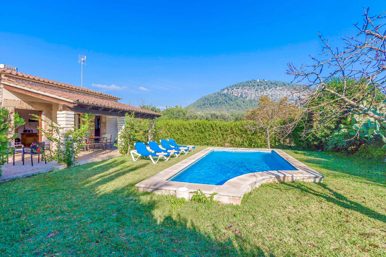 2, Villa Totxa, Baleares