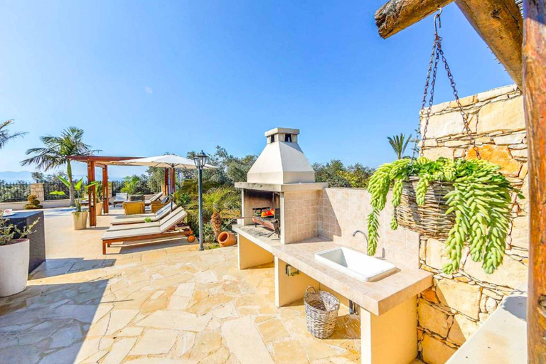 Others 3, Petrides Villa