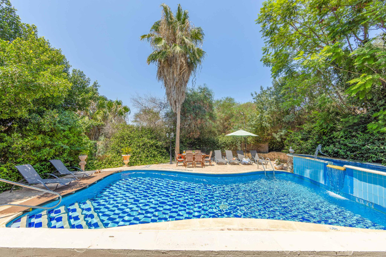 Others 5, Villa Anna Argaka
