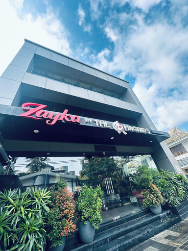Exterior & Views 2, HOTEL MELVET RESIDENCY, Ernakulam
