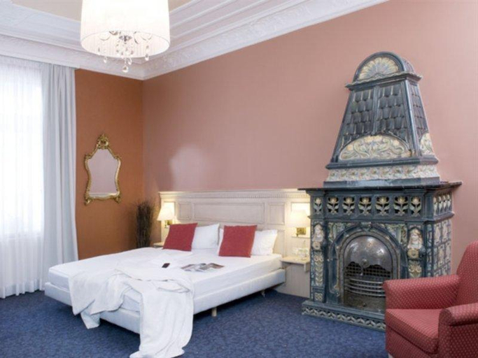 Bedroom 3, The Heidelberg Exzellenz Hotel, Heidelberg