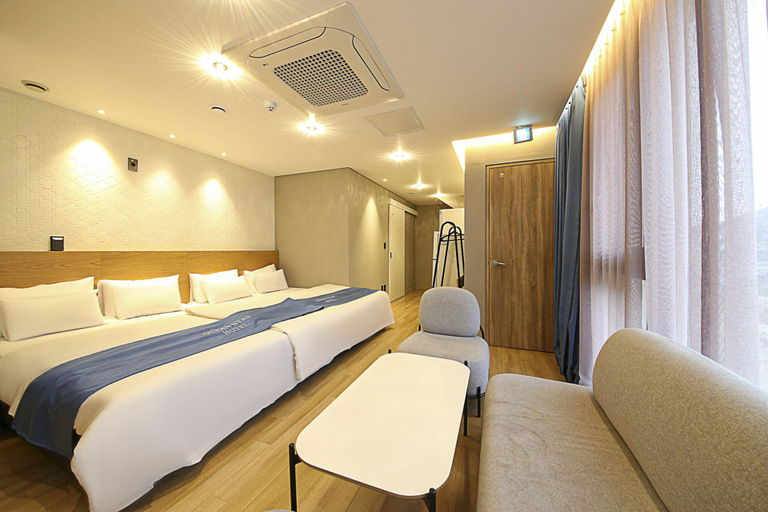 Bedroom 4, Mokpo Ocean Stay Hotel, Muan