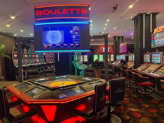 Casino, Elegance hotel & Casino, Rainville