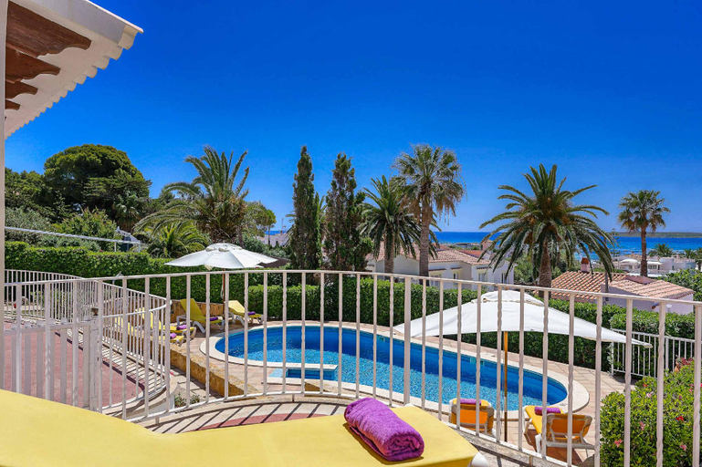Others 4, Villa Fantasia, Baleares