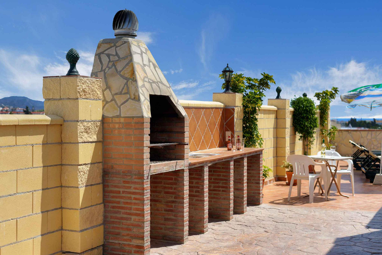 Others 4, Villa Jara, Málaga