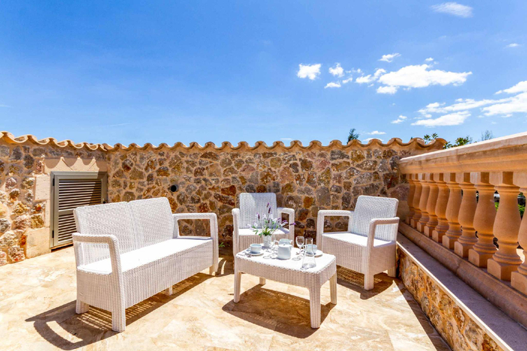 Others 3, Villa Melis Dos, Baleares