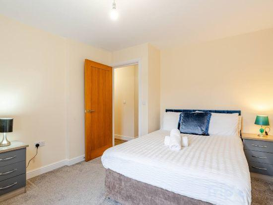 5, Cosy Modern Flat, Cockermouth, Sleeps 4, Cumbria