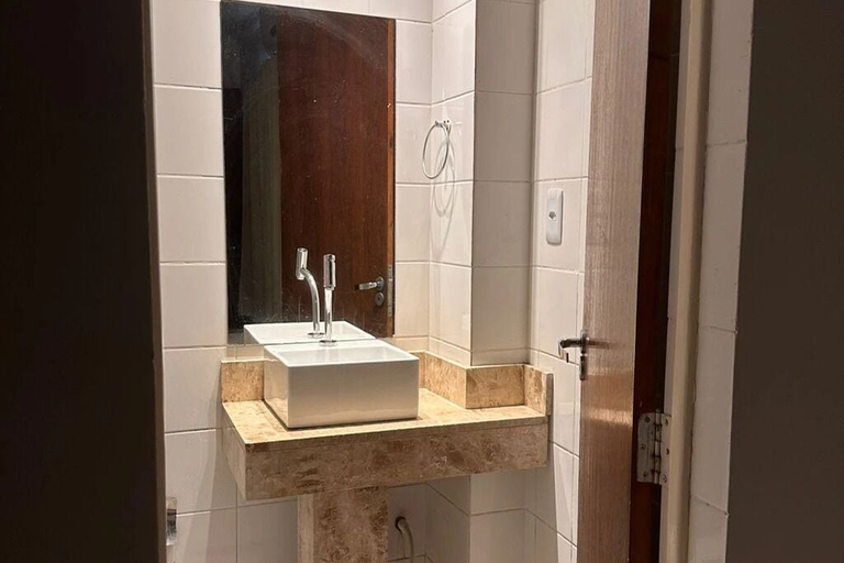 Bathroom 2, Hotel Bastos, Euclides da Cunha