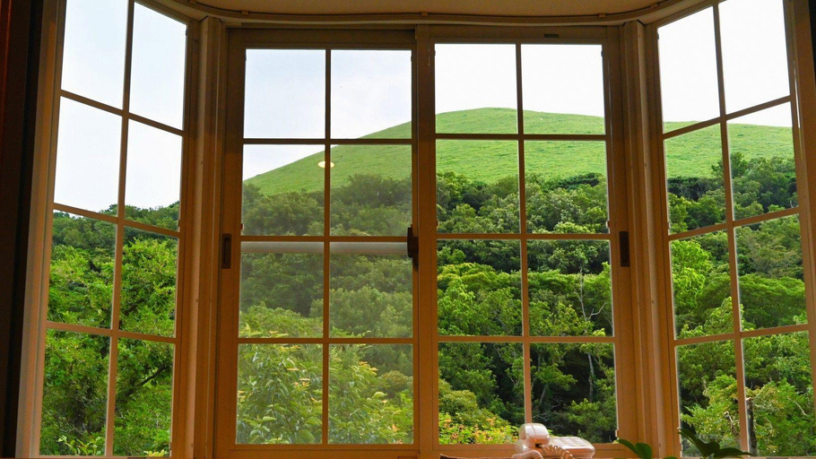 Others 5, Petit Hotel Grandvert, Itō