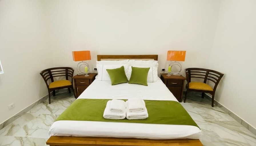Room 5, Silva Villa Negombo, Katana