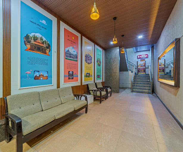 Public Area, Hotel Sai Deluxe Sangli, Sangli