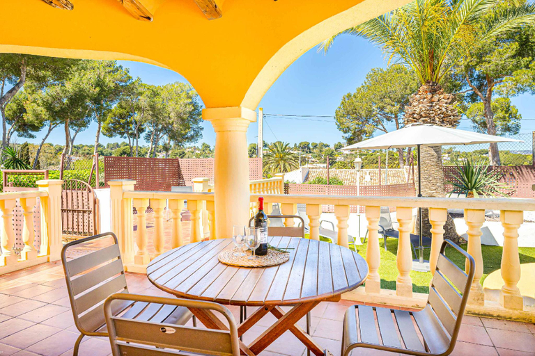 Others 4, Villa Pinya, Alicante